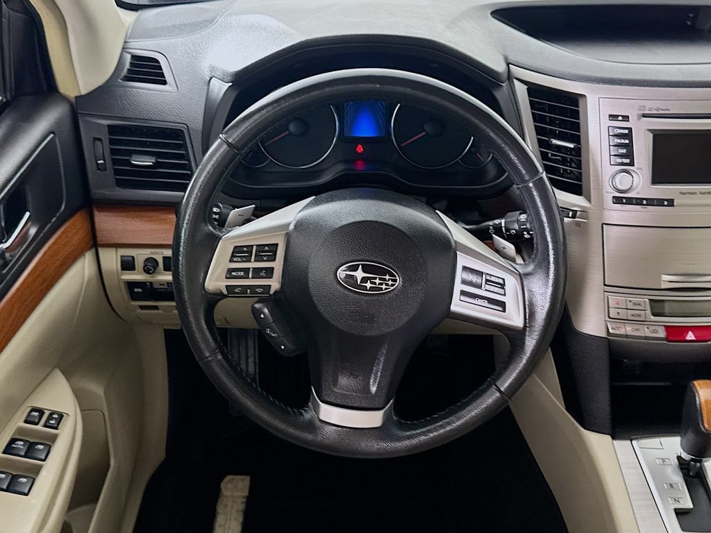 Used 2014 Subaru Outback 2.5i Limited w/ Moonroof Package AWD/4WD image 14