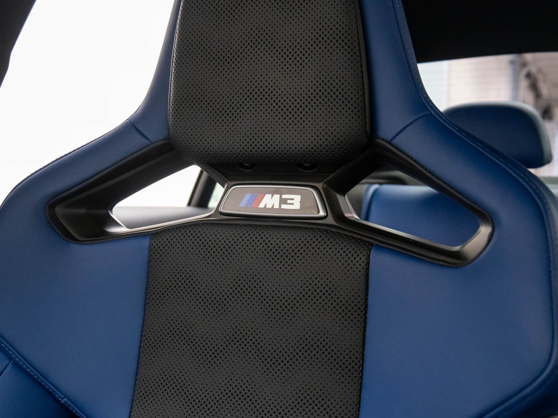 Certified 2025 BMW M3 Competition w/ Carbon Package image 31