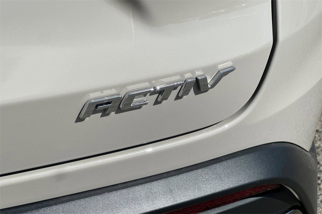 New 2026 Chevrolet Trax ACTIV w/ Sunroof Package image 27
