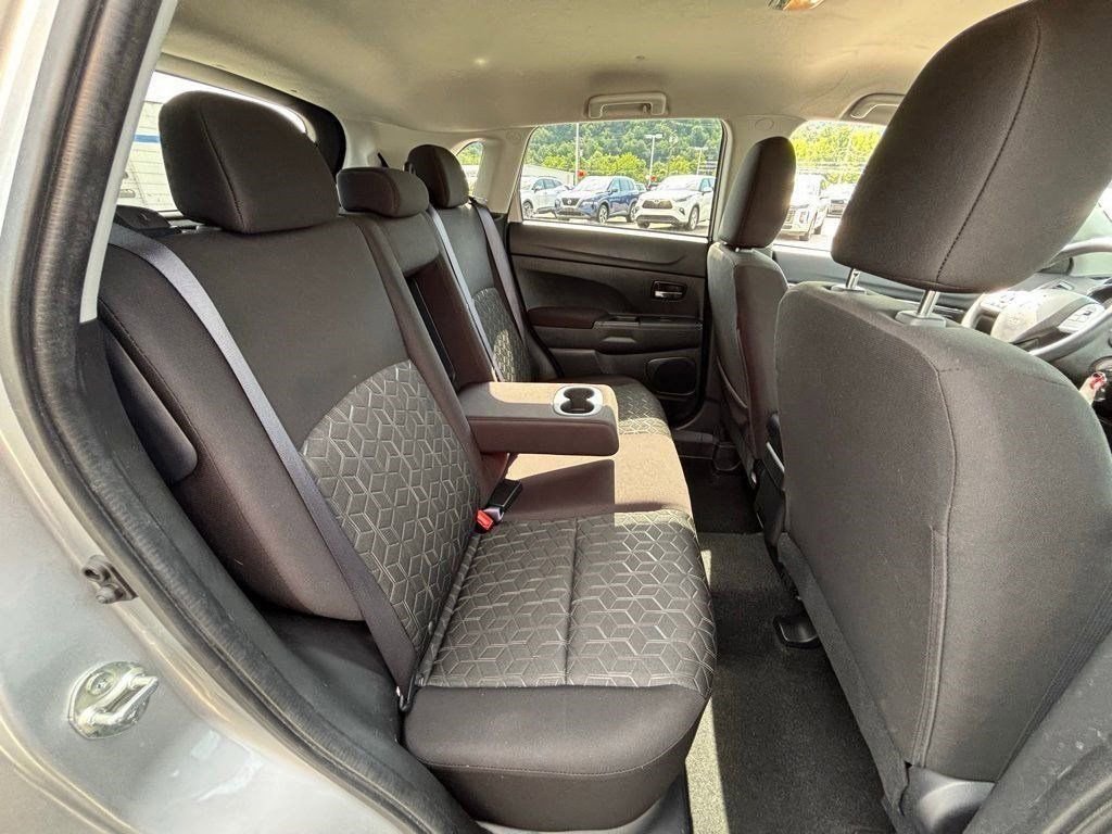 Used 2024 Mitsubishi Outlander Sport ES image 35