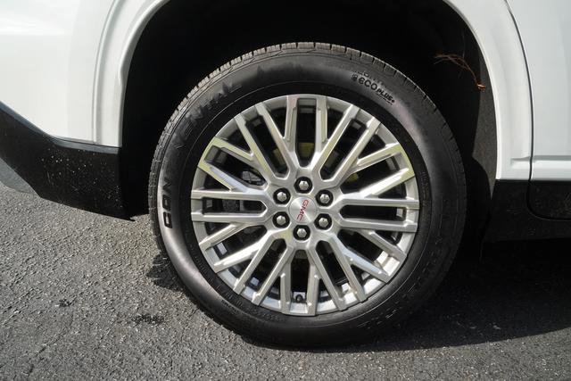 Used 2025 GMC Acadia Denali w/ LPO, Floor Liner Package image 39