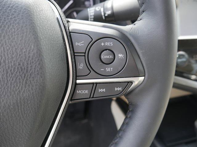 Certified 2018 Toyota Camry XLE FWD image 24