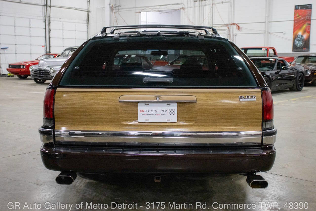 Used 1996 Buick Roadmaster Estate image 6