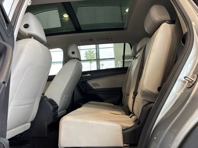 Used 2019 Volkswagen Tiguan SEL FWD image 16