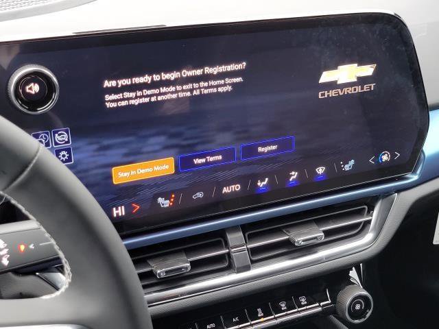 New 2026 Chevrolet Equinox EV LT image 17