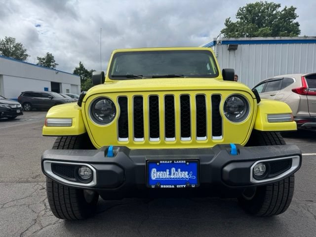 Used 2023 Jeep Wrangler Unlimited Sahara w/ Cold Weather Group AWD/4WD image 8