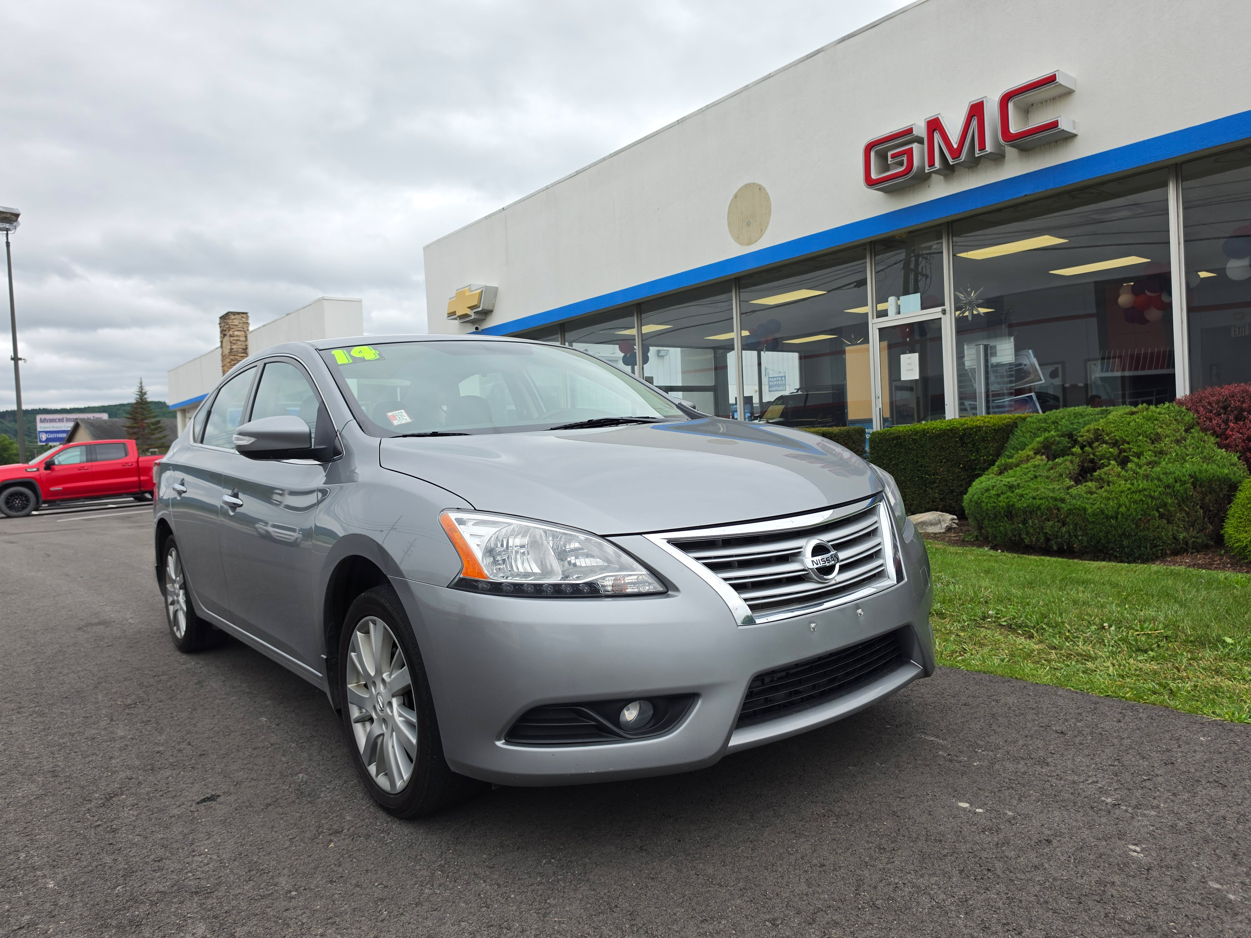 Used 2014 Nissan Sentra SL w/ Leather Package FWD video 1