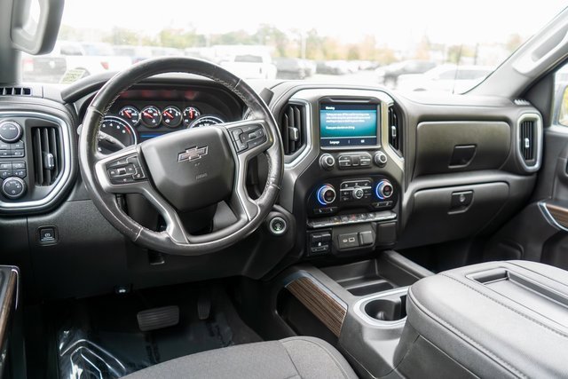 Used 2021 Chevrolet Silverado 1500 RST w/ Bed Protection Package image 14