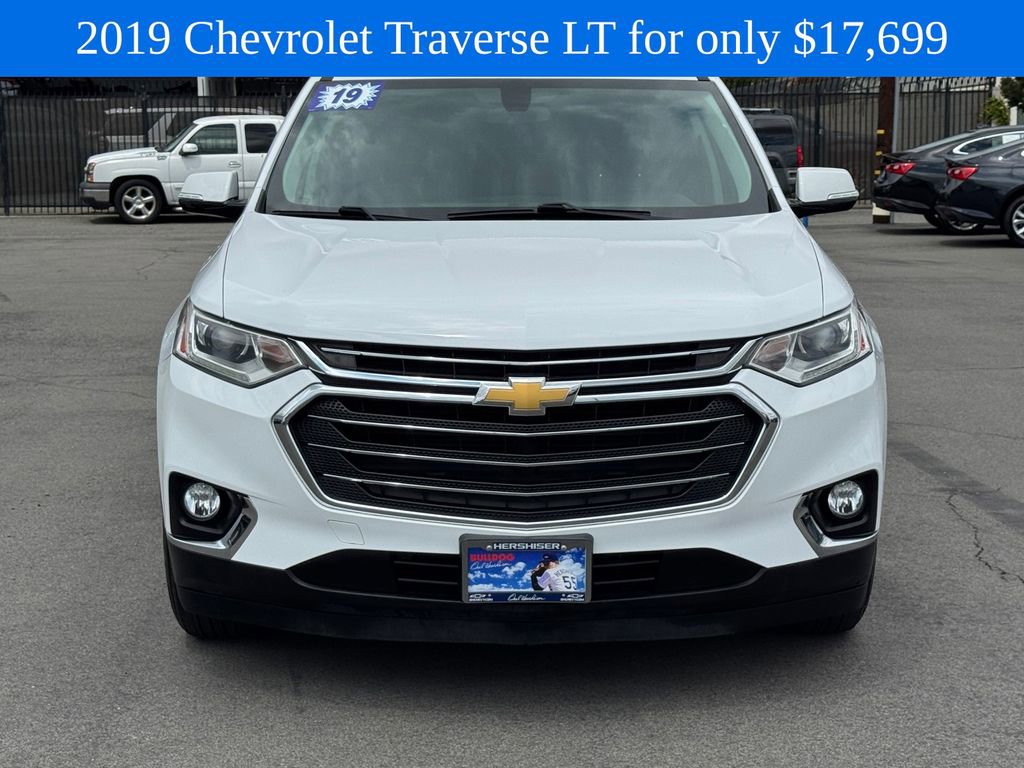 Used 2019 Chevrolet Traverse LT FWD image 3