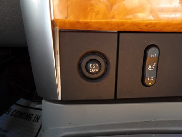 Used 2007 Chrysler Aspen Limited AWD/4WD image 28