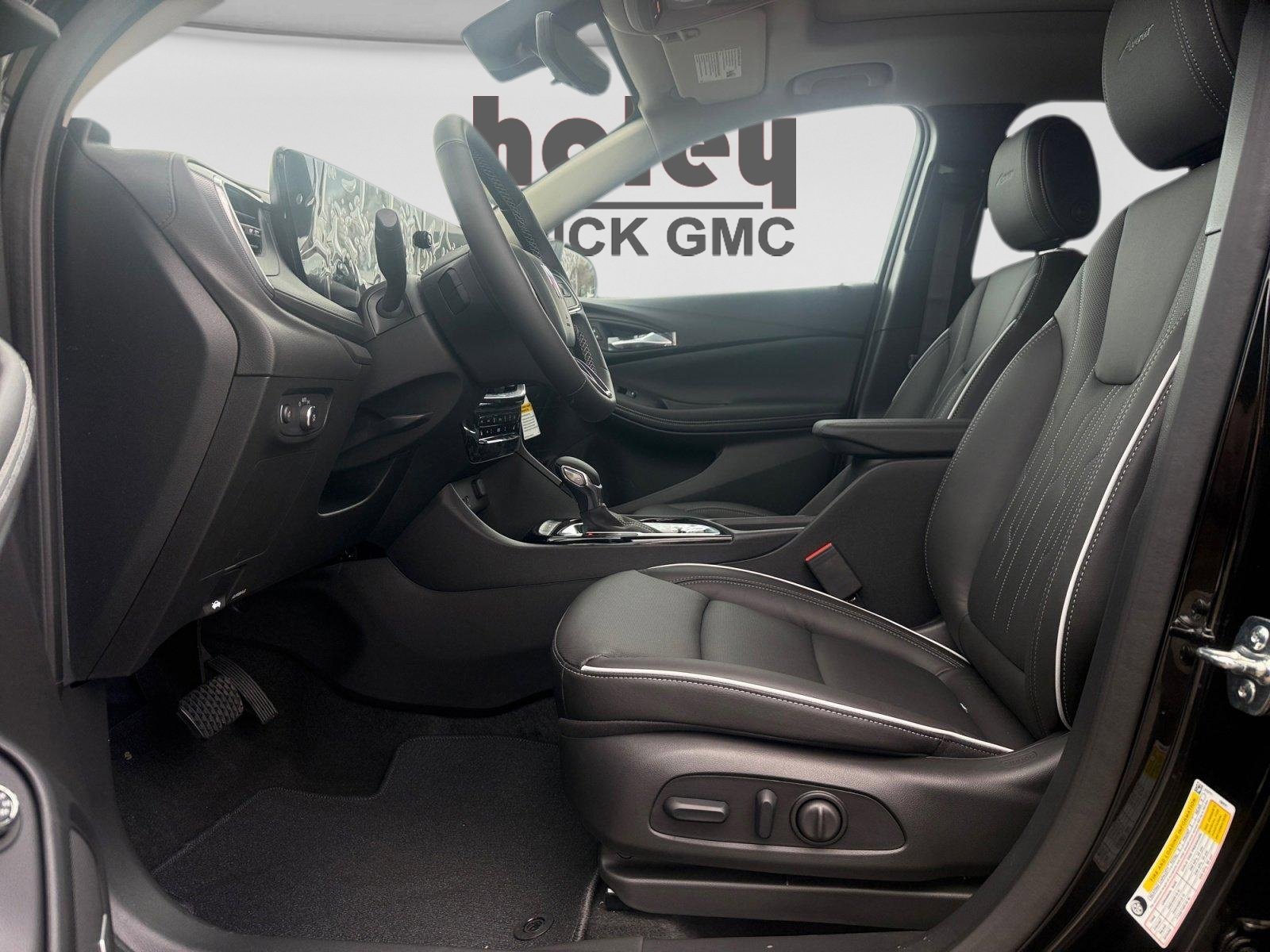 New 2026 Buick Encore GX Avenir w/ Avenir Technology Package FWD image 9