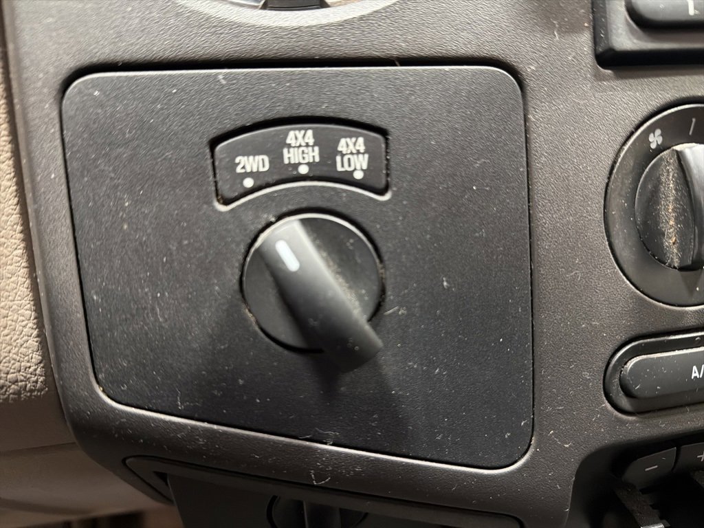 Used 2010 Ford F250 XL image 19