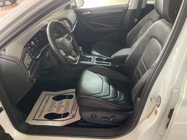 Certified 2023 Volkswagen Jetta SEL FWD image 13