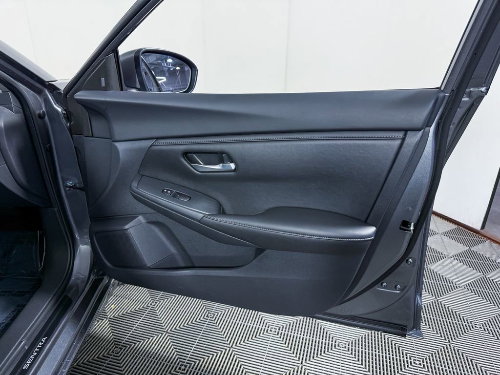 Certified 2025 Nissan Sentra SV image 36