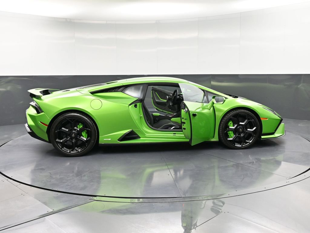 Used 2023 Lamborghini Huracan Tecnica image 34
