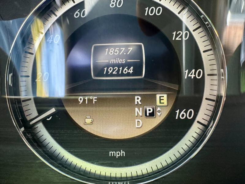 Used 2012 Mercedes-Benz E 350 BlueTEC Sedan image 9