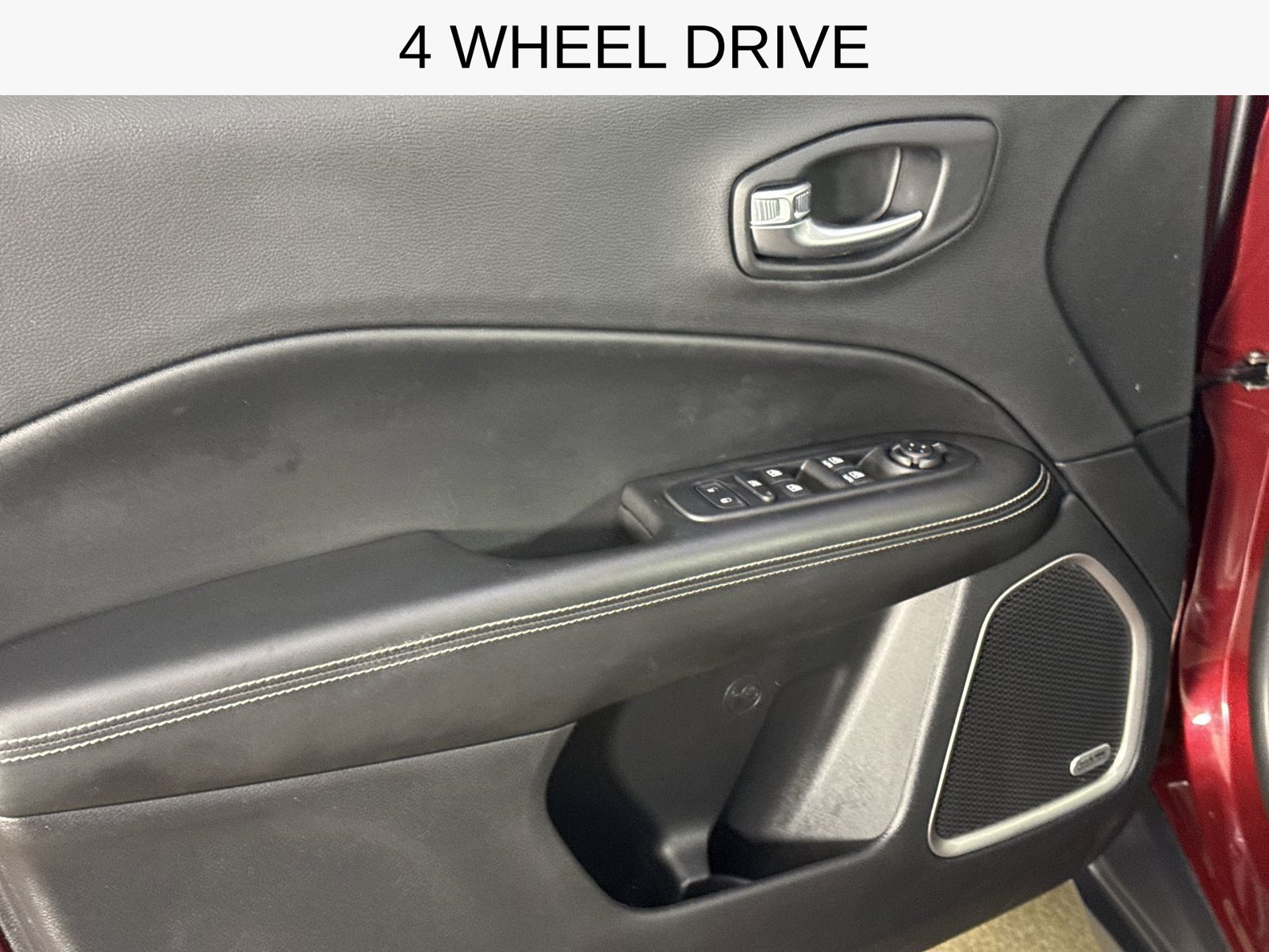 Used 2021 Jeep Compass Latitude w/ Sun and Sound Group AWD/4WD image 21