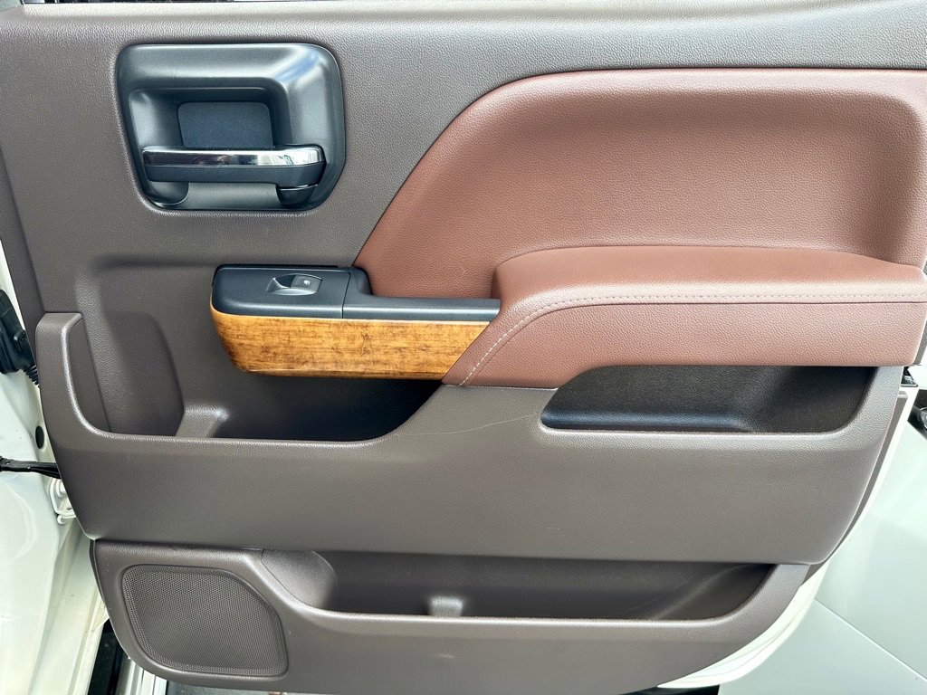 Used 2014 Chevrolet Silverado 1500 High Country AWD/4WD image 36