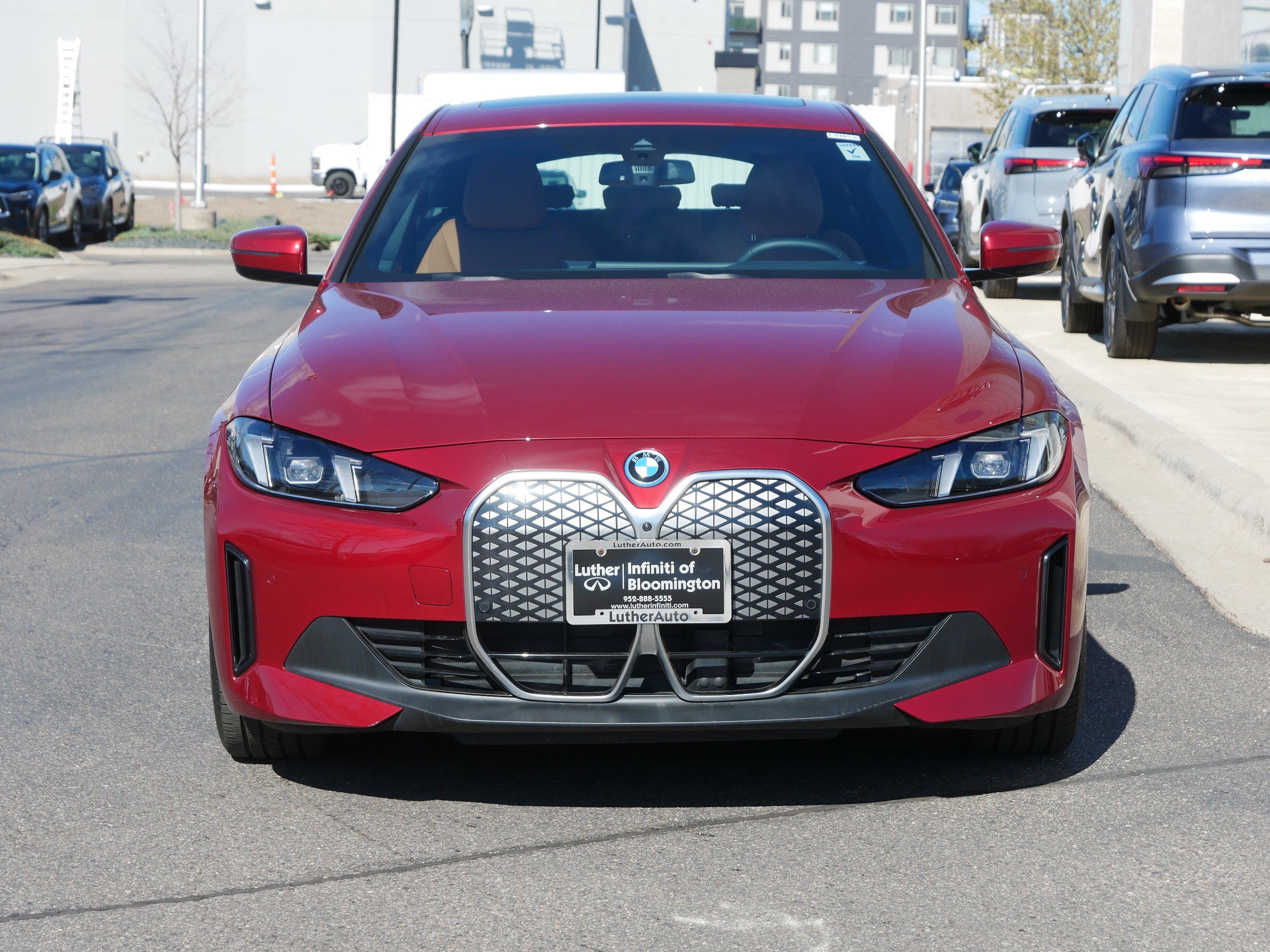 Used 2025 BMW i4 xDrive40i w/ Premium Package AWD/4WD image 2