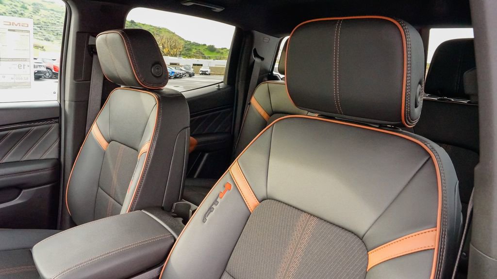 New 2026 GMC Canyon AT4 image 12