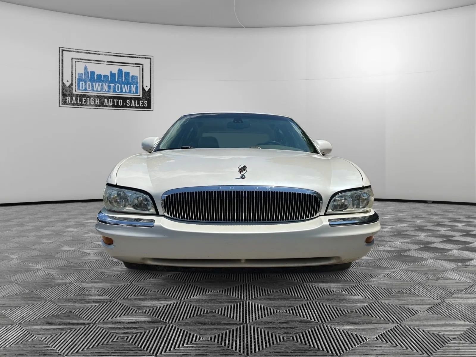 Used 2002 Buick Park Avenue w/ Prestige Pkg image 3