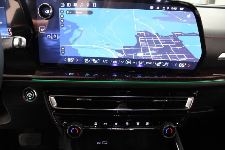 New 2026 Chevrolet Traverse RS FWD image 3