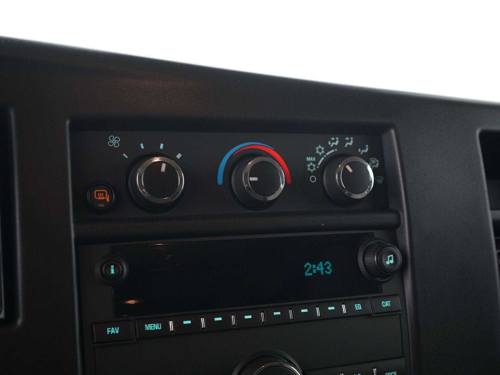 Used 2025 Chevrolet Express 3500 LT w/ LT Preferred Equipment Group RWD image 21