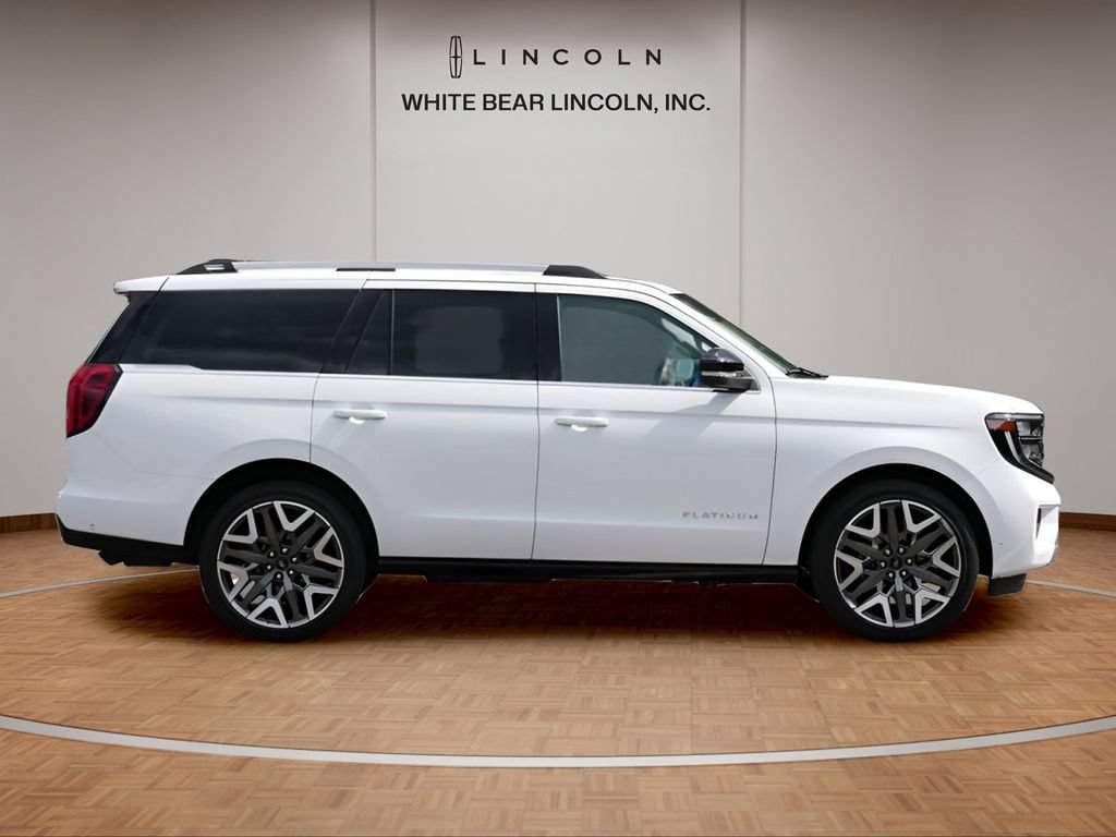 Used 2025 Ford Expedition Platinum w/ Platinum Ultimate Package AWD/4WD image 4
