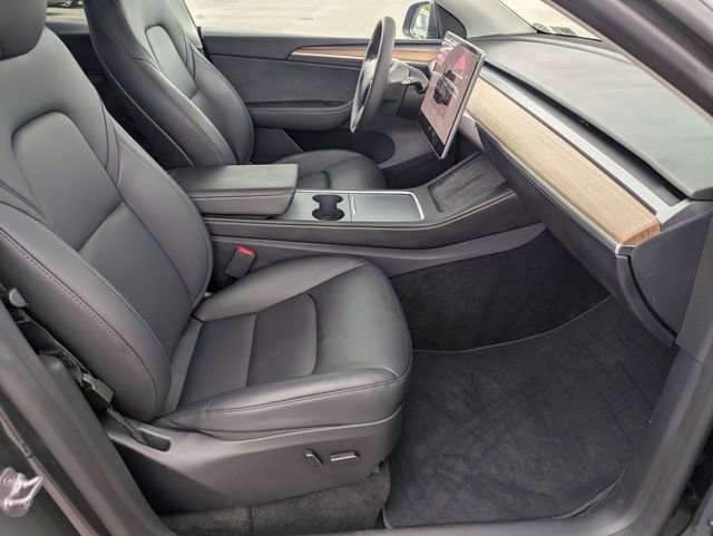 Used 2024 Tesla Model Y Long Range image 27