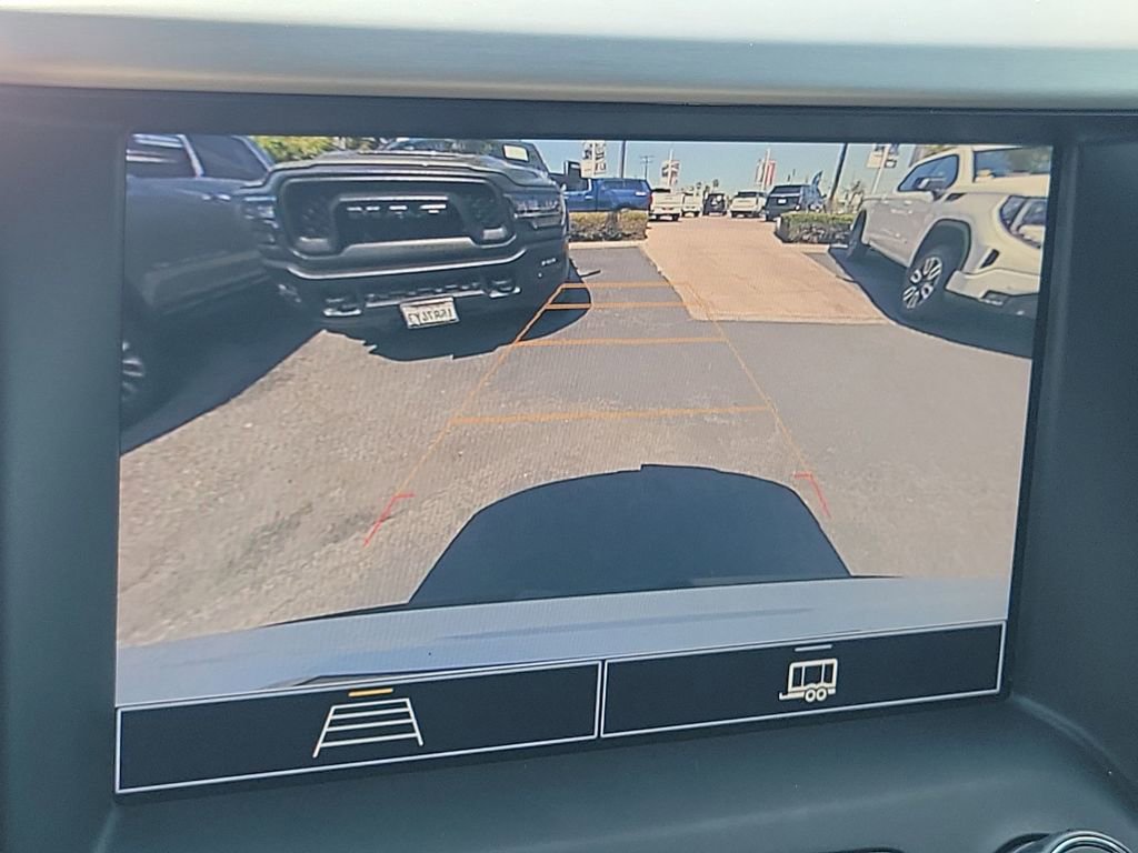 Used 2023 GMC Acadia SLE w/ Driver Convenience Package FWD image 14