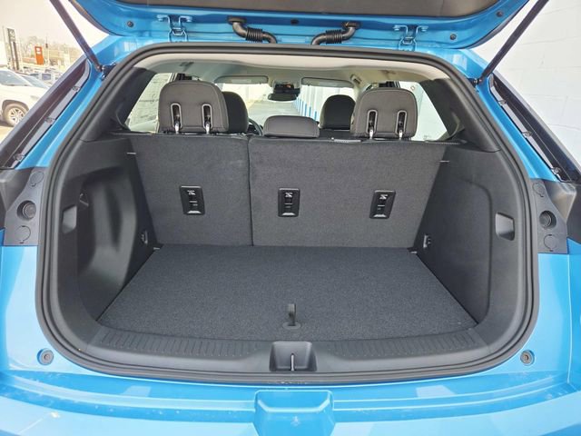 New 2027 Chevrolet Bolt LT w/ Comfort Package image 10