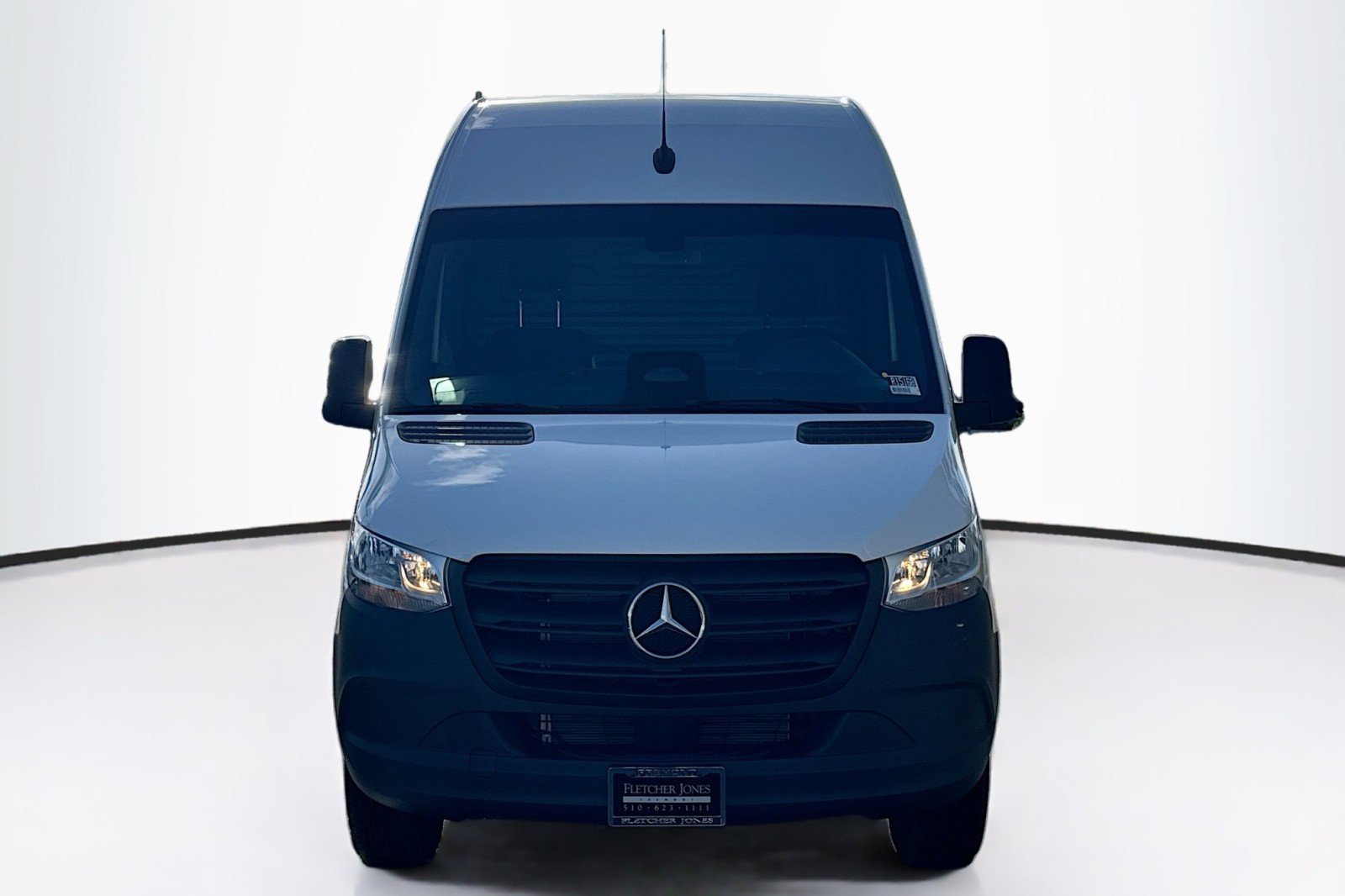 Used 2025 Mercedes-Benz Sprinter 2500 image 2
