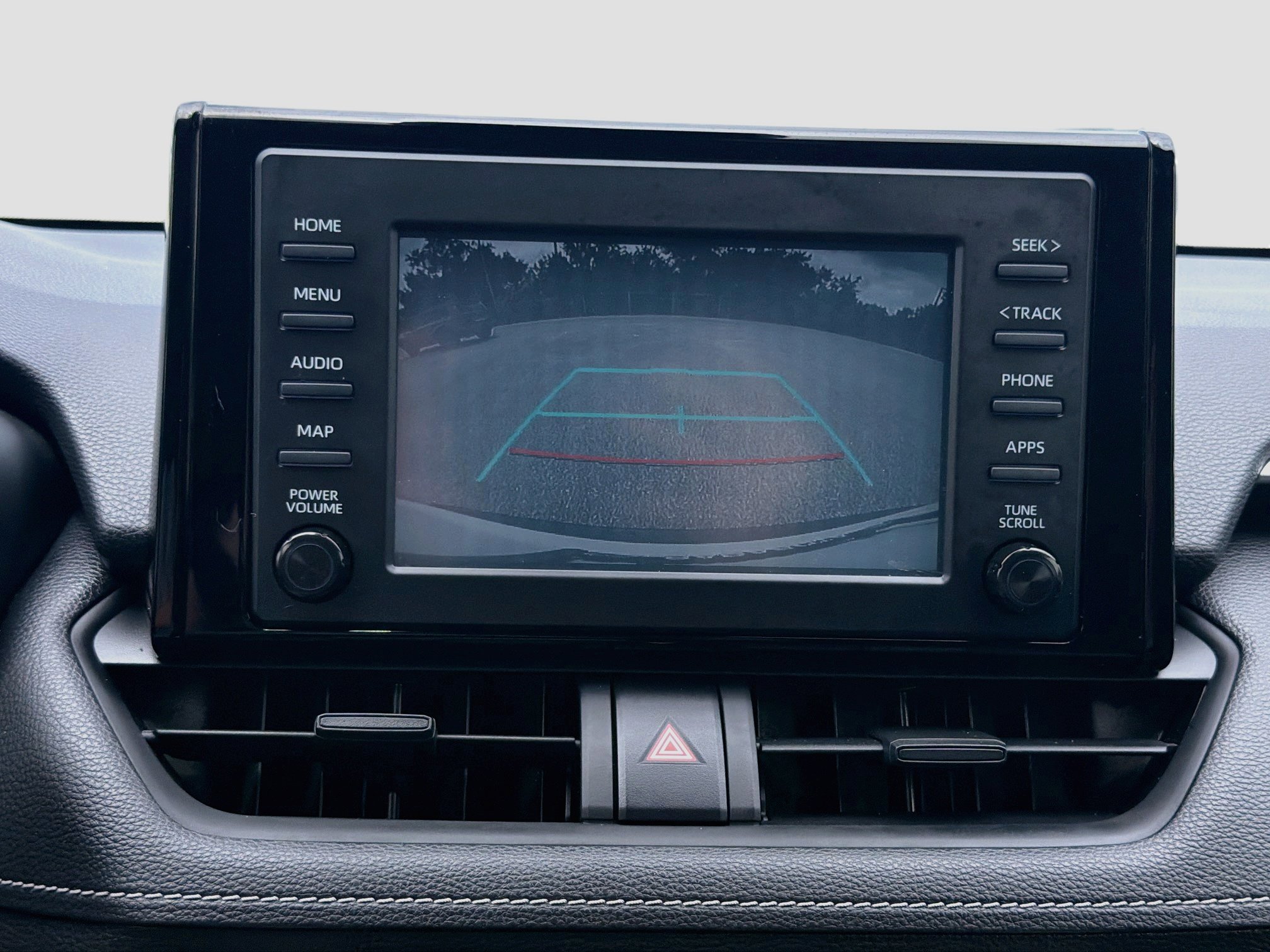 Used 2019 Toyota RAV4 LE FWD image 30