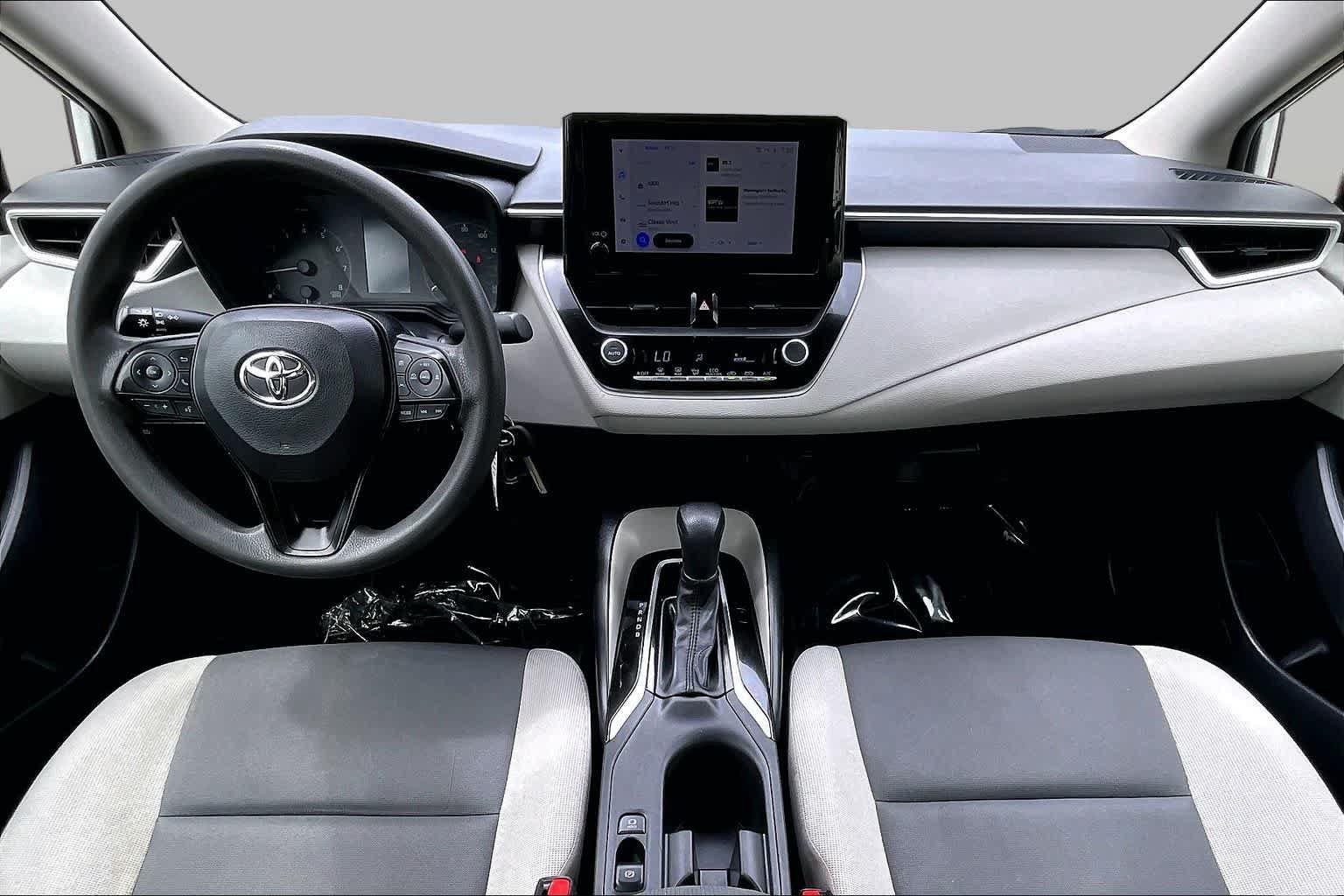 Used 2024 Toyota Corolla LE FWD image 15