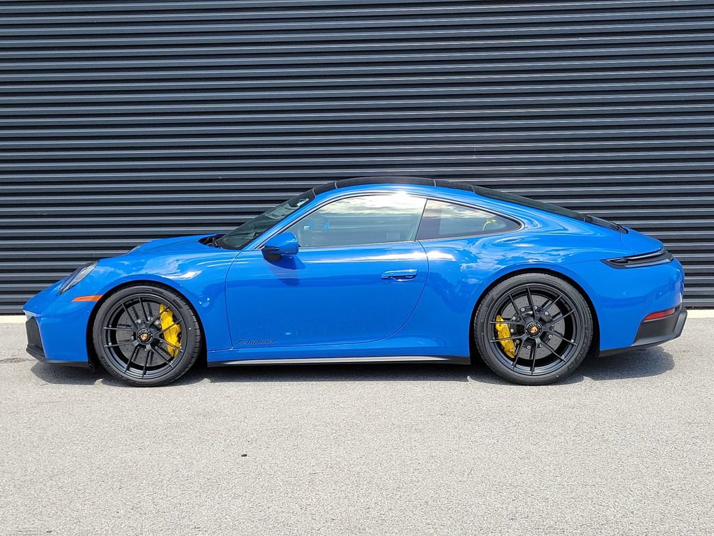 New 2026 Porsche 911 Carrera GTS RWD image 2