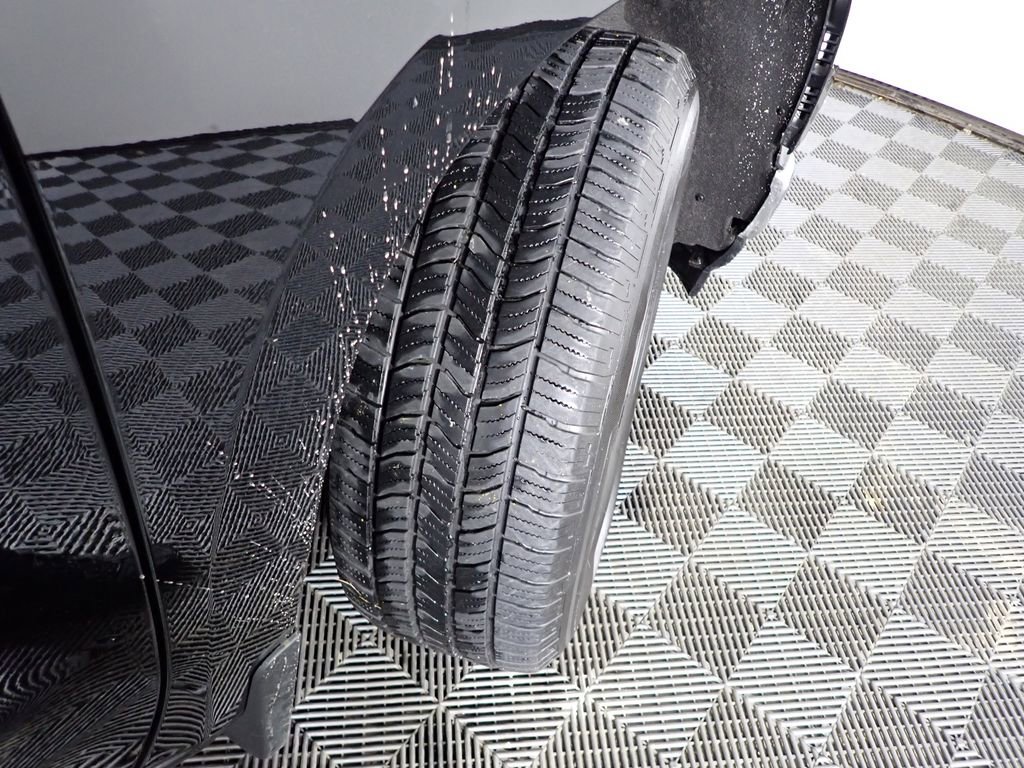 Used 2021 Chevrolet Silverado 1500 LT w/ Z71 Off-Road Package image 35