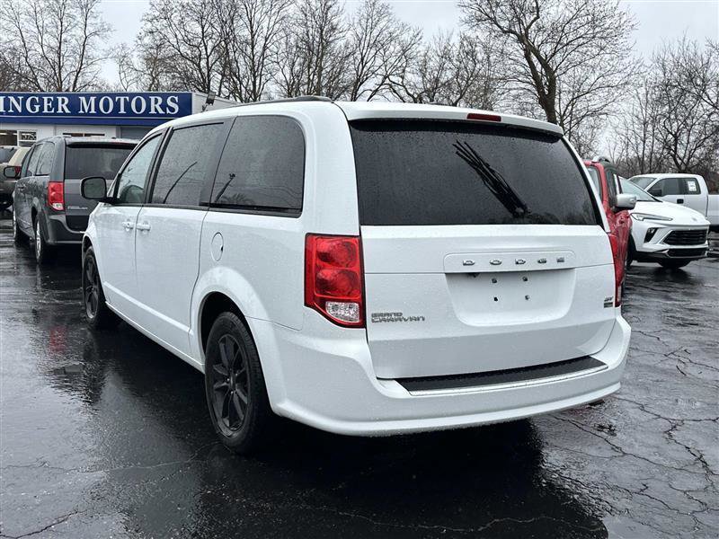Used 2019 Dodge Grand Caravan GT image 3