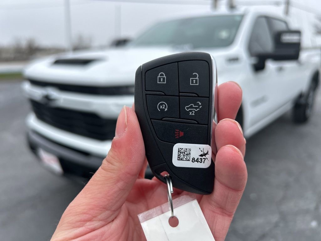 Used 2024 Chevrolet Silverado 2500 Custom w/ Custom Convenience Package image 46