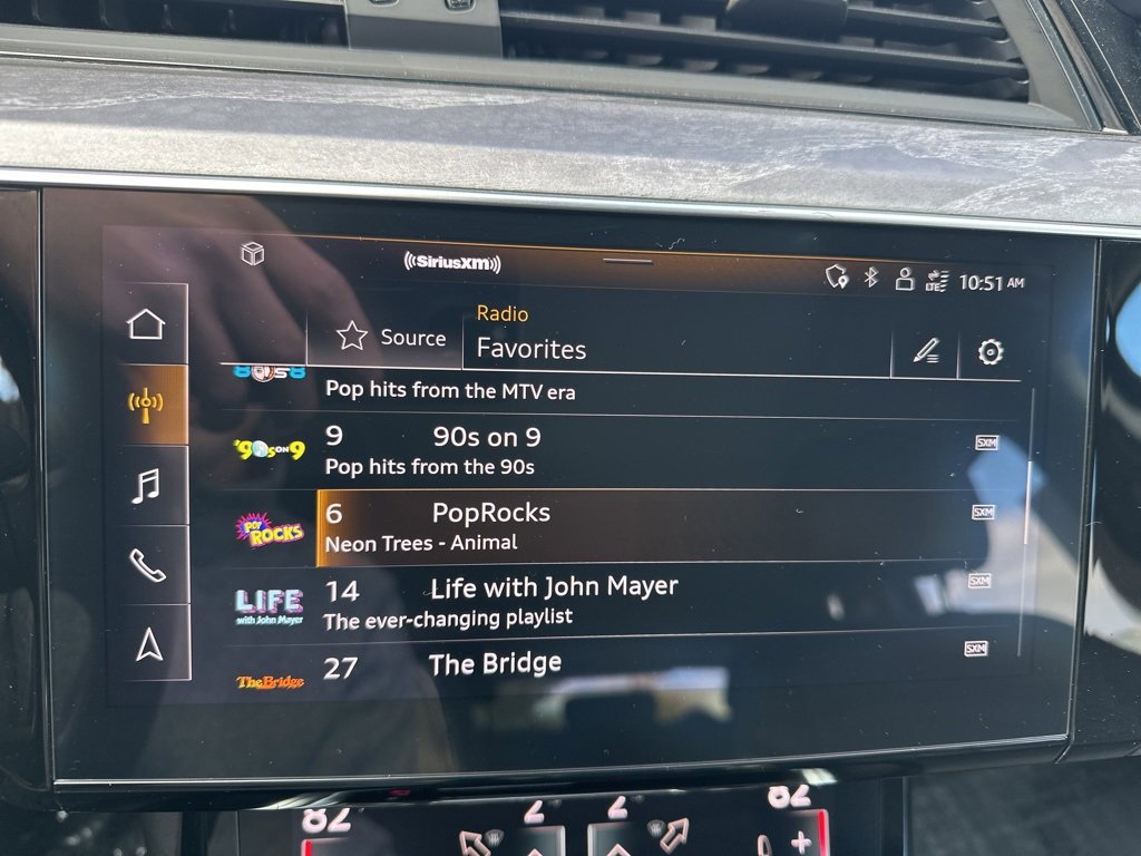 Used 2024 Audi Q8 e-tron Prestige image 40