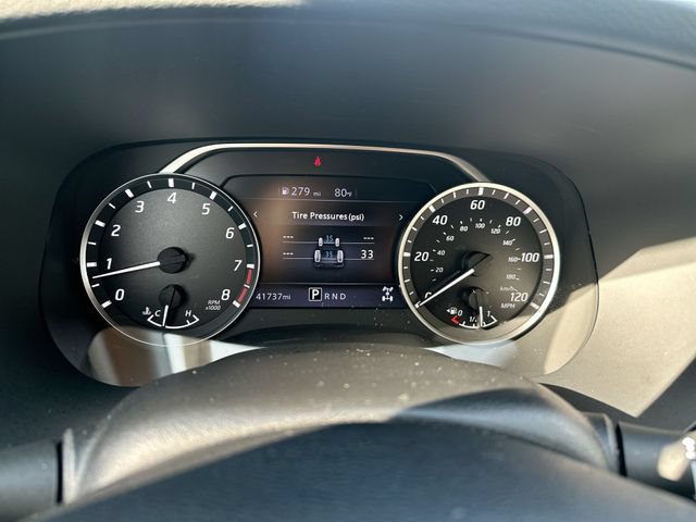 Used 2022 Nissan Frontier SV AWD/4WD image 11