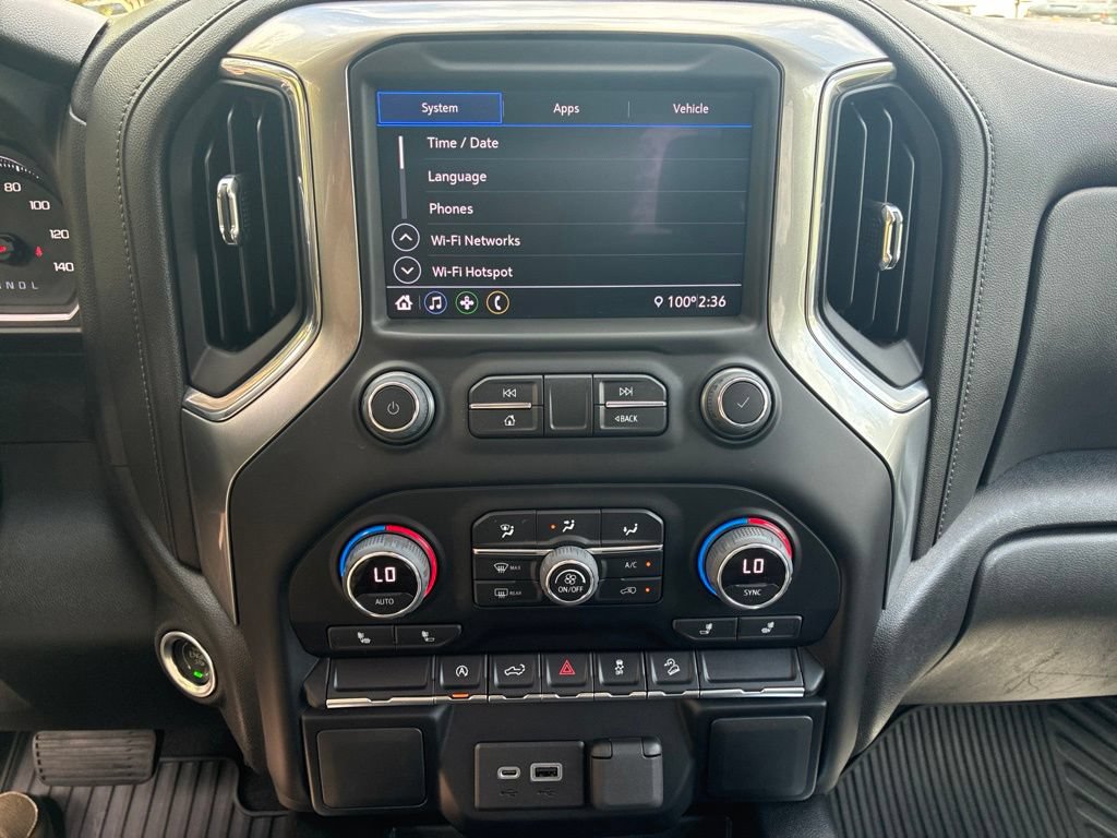 Used 2022 Chevrolet Silverado 1500 RST w/ LPO, Blackout Package AWD/4WD image 26