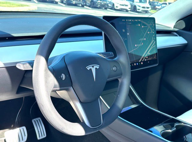 Used 2020 Tesla Model Y Performance AWD/4WD image 10