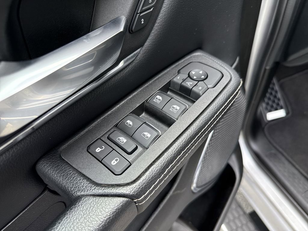 Used 2025 RAM 1500 Laramie w/ Sport Appearance Package image 24