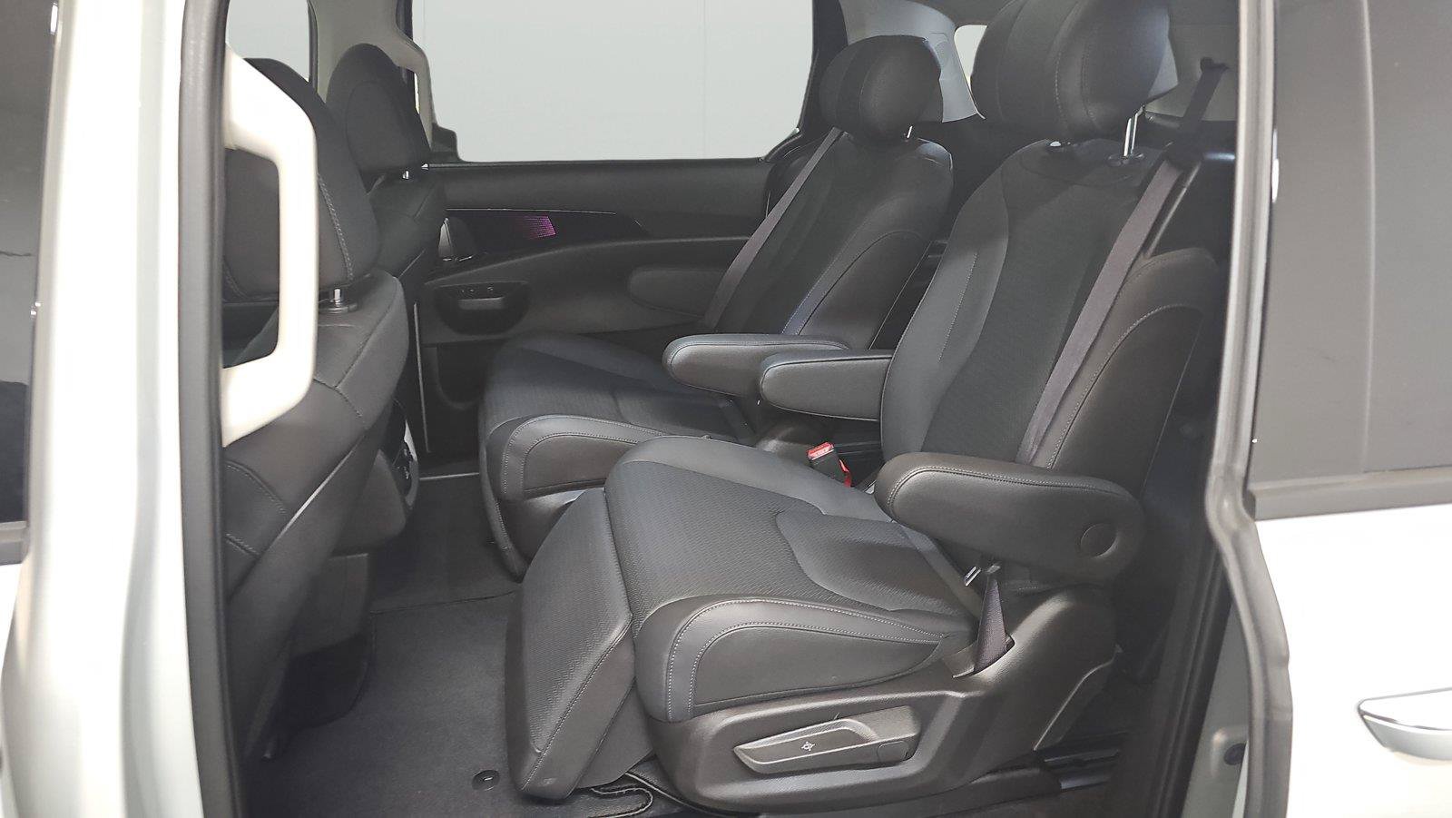 Used 2026 Kia Carnival SX Prestige FWD image 11