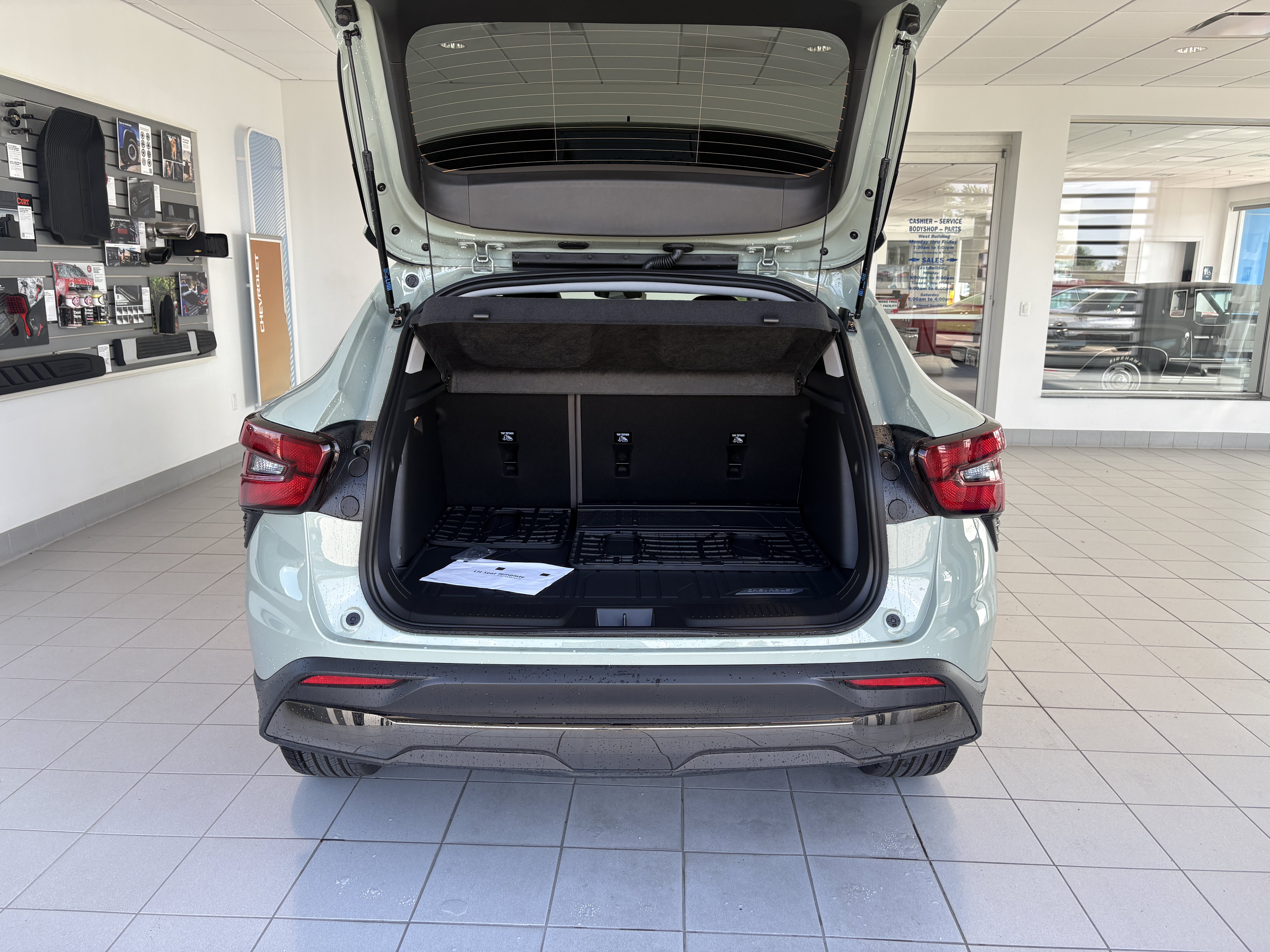 New 2026 Chevrolet Trax ACTIV FWD image 9