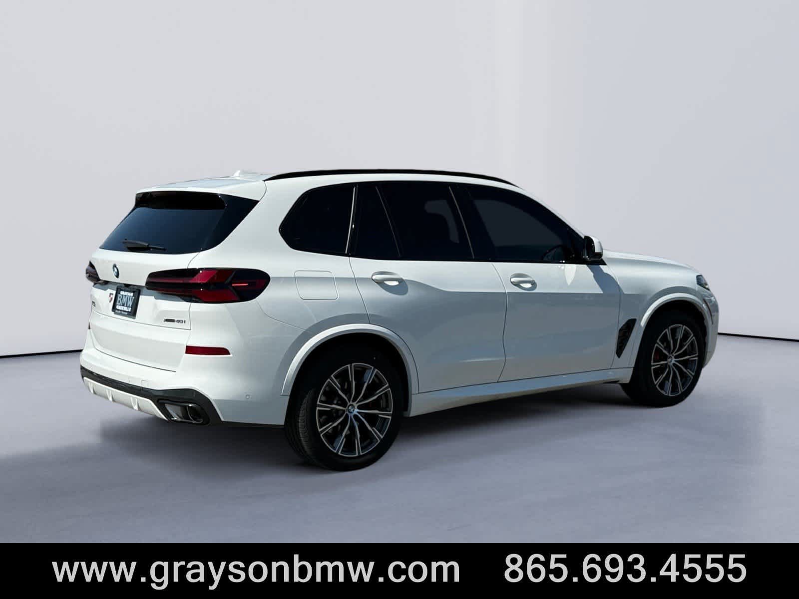 Used 2026 BMW X5 xDrive40i w/ Executive Package AWD/4WD image 3