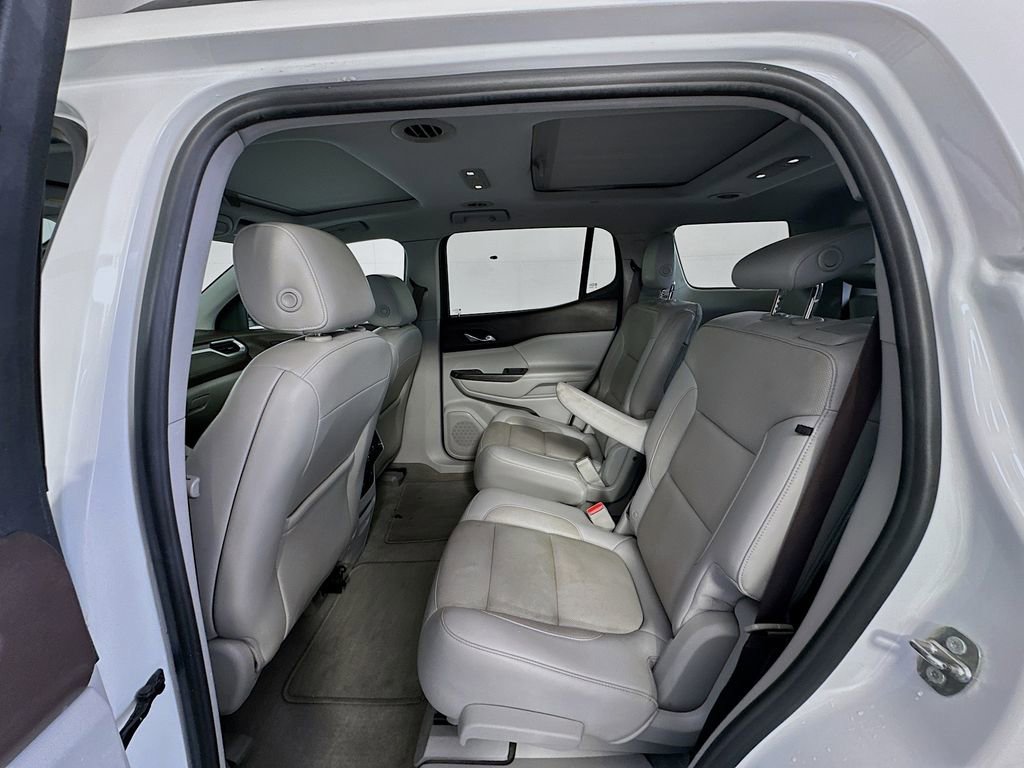 Used 2018 GMC Acadia SLT image 25