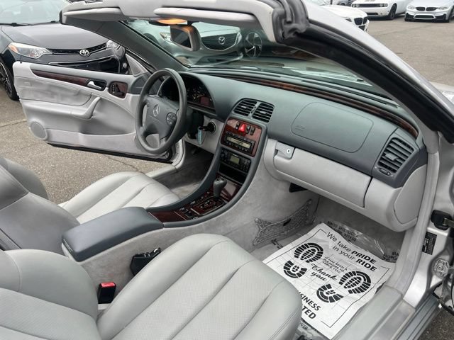 Used 2000 Mercedes-Benz CLK 320 Cabriolet image 17