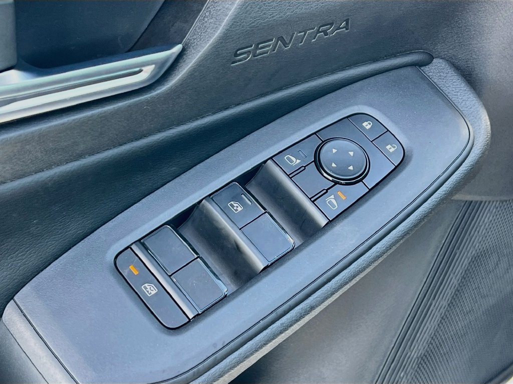 New 2027 Nissan Sentra SV FWD image 17