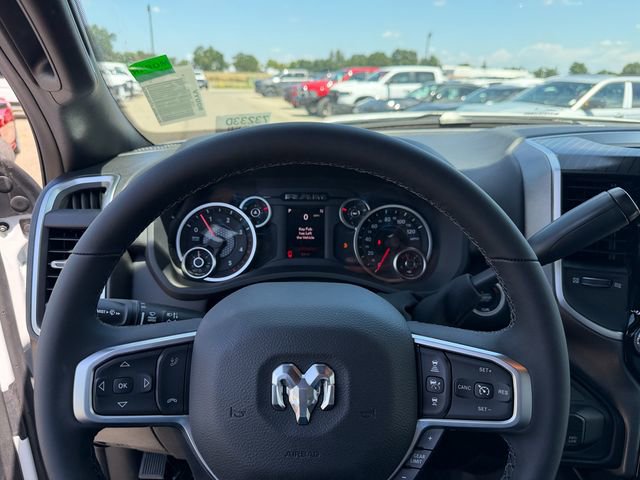 New 2026 RAM 3500 Big Horn AWD/4WD image 18